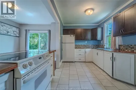 1679 Howard Avenue Windsor ON N8X 3T6