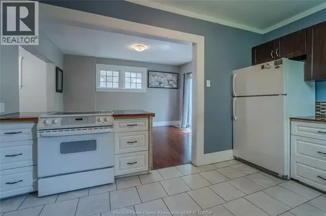 1679 Howard Avenue Windsor ON N8X 3T6