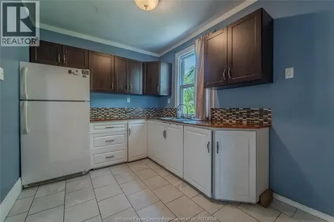 1679 Howard Avenue Windsor ON N8X 3T6