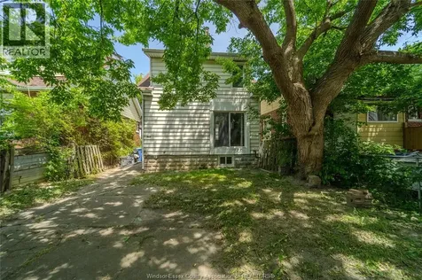 1679 Howard Avenue Windsor ON N8X 3T6