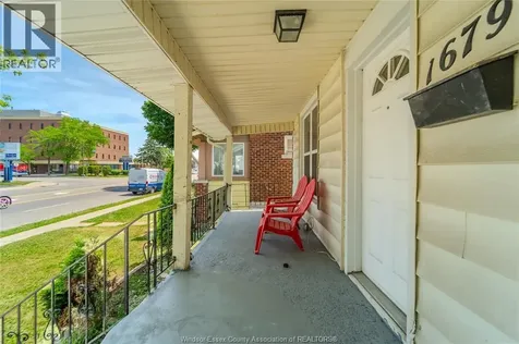 1679 Howard Avenue Windsor ON N8X 3T6