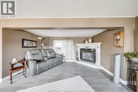 110 Brooks Boulevard Lakeshore ON N8N 2P8