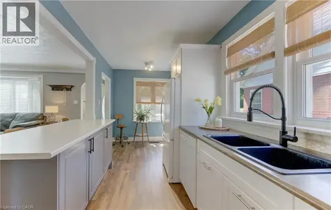 72 Pleasant Avenue Kitchener ON N2M 4A4