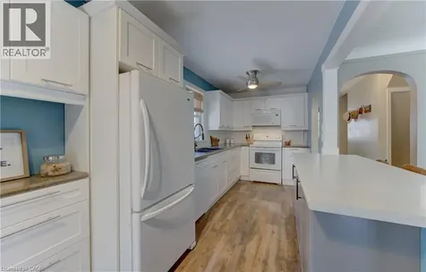 72 Pleasant Avenue Kitchener ON N2M 4A4