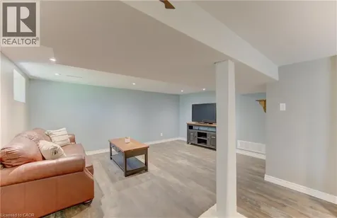 72 Pleasant Avenue Kitchener ON N2M 4A4