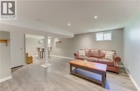 72 Pleasant Avenue Kitchener ON N2M 4A4