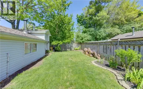 72 Pleasant Avenue Kitchener ON N2M 4A4
