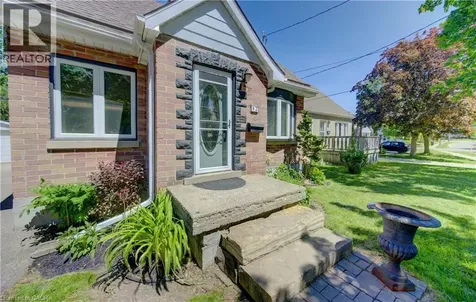 72 Pleasant Avenue Kitchener ON N2M 4A4