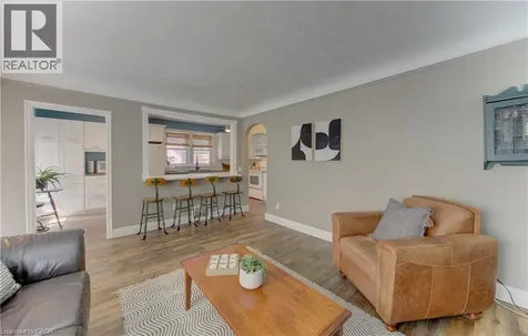 72 Pleasant Avenue Kitchener ON N2M 4A4