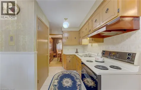 1469 Queens Boulevard Kitchener ON N2M 5B3