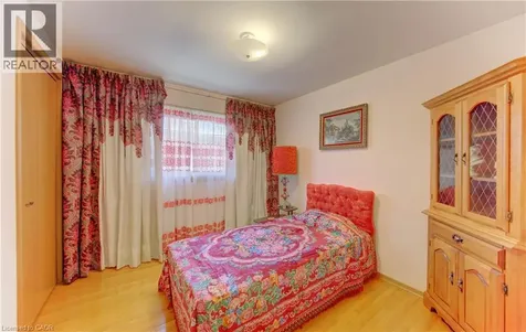 1469 Queens Boulevard Kitchener ON N2M 5B3
