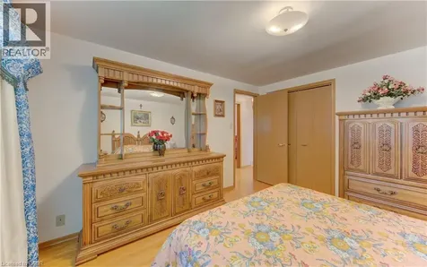 1469 Queens Boulevard Kitchener ON N2M 5B3