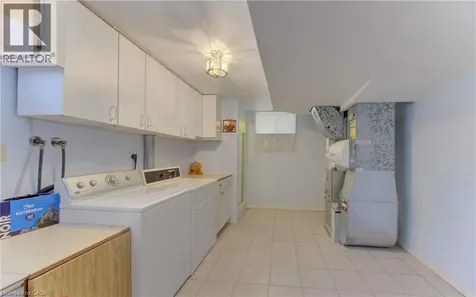 1469 Queens Boulevard Kitchener ON N2M 5B3