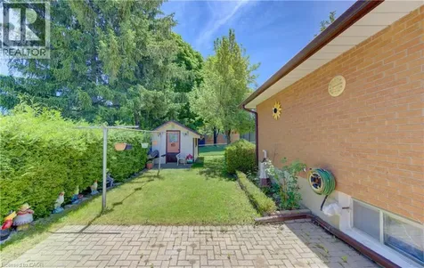 1469 Queens Boulevard Kitchener ON N2M 5B3