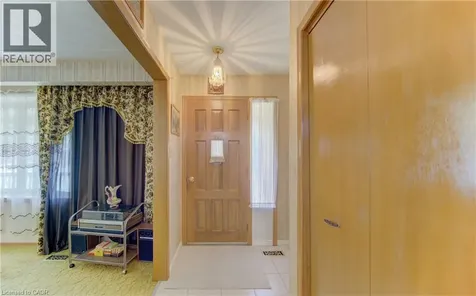 1469 Queens Boulevard Kitchener ON N2M 5B3
