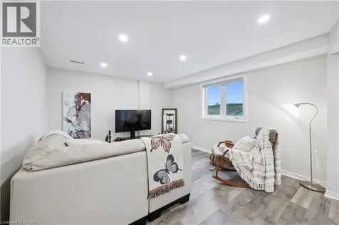 87 Ridge Road Cambridge ON N3E 0C6