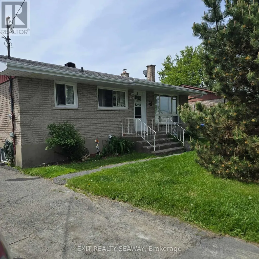 320 Balmoral Avenue Cornwall ON K6H 3G7