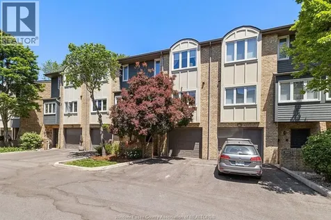 3943 Riverside Drive East Windsor ON N8Y 1B1