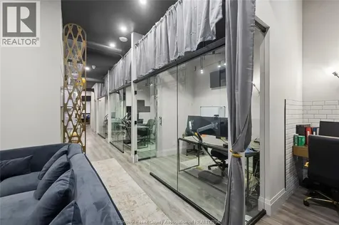 876 Erie Street Windsor ON N9A 3Y6