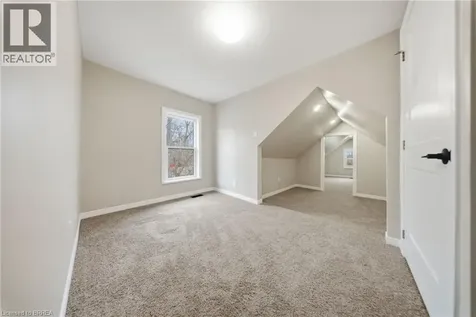 17 Able Avenue Brantford ON N3S 2Y4