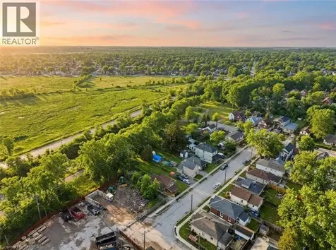 17 Able Avenue Brantford ON N3S 2Y4