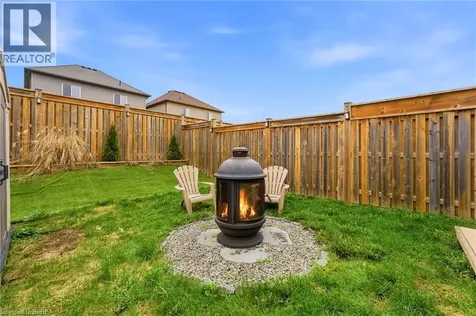 6 Freer Drive Ayr ON N0B 1E0