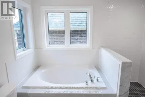 19 Fenn Crescent New Tecumseth ON L9R 0X1