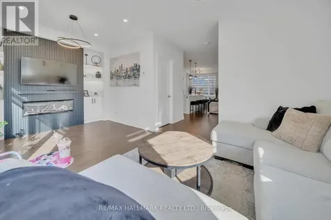 948 Isaac Phillips Way Newmarket (summerhill Estates) ON L3X 0M7