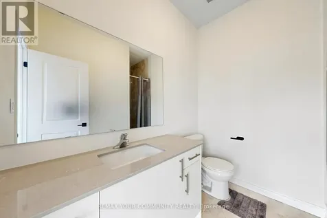 105 Halldorson Avenue Aurora ON L4G 7B6