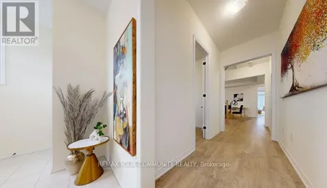 105 Halldorson Avenue Aurora ON L4G 7B6
