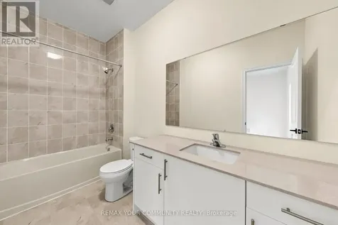 105 Halldorson Avenue Aurora ON L4G 7B6