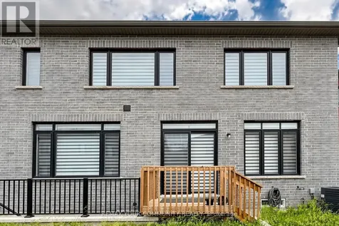 105 Halldorson Avenue Aurora ON L4G 7B6