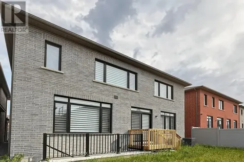 105 Halldorson Avenue Aurora ON L4G 7B6
