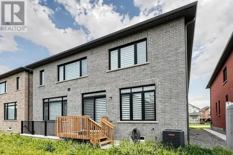 105 Halldorson Avenue Aurora ON L4G 7B6