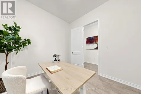 105 Halldorson Avenue Aurora ON L4G 7B6