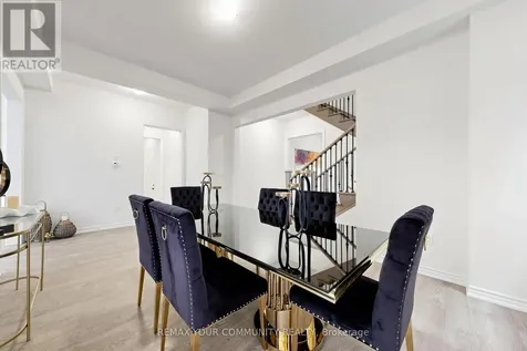 105 Halldorson Avenue Aurora ON L4G 7B6