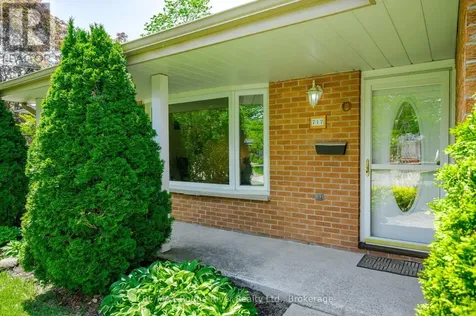 717 Spragge Crescent Cobourg ON K9A 2T6