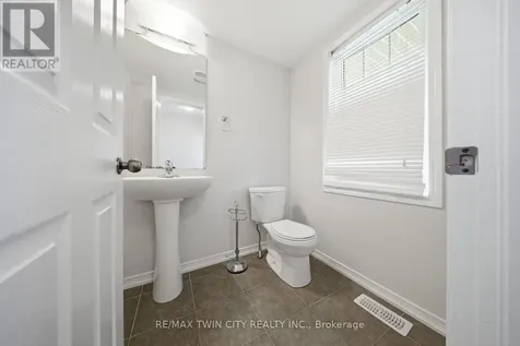 99 Warner Lane South Brantford ON N3T 0E8
