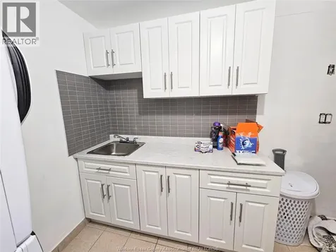 4896 Juliet Crescent Windsor ON N9G 3A6