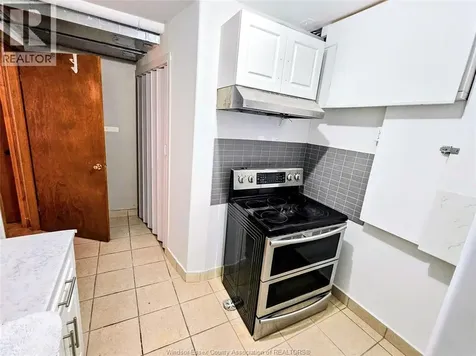 4896 Juliet Crescent Windsor ON N9G 3A6