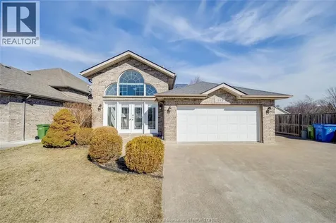 1120 King Louis Lakeshore ON N8L 0V3