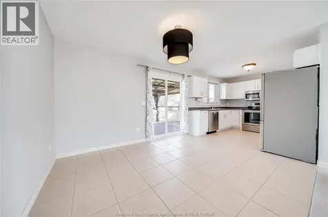 1120 King Louis Lakeshore ON N8L 0V3