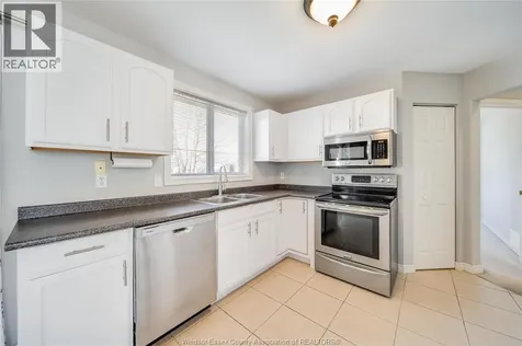 1120 King Louis Lakeshore ON N8L 0V3