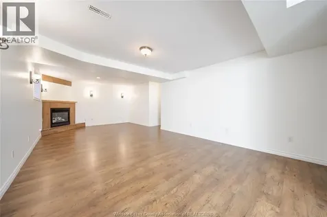 1120 King Louis Lakeshore ON N8L 0V3