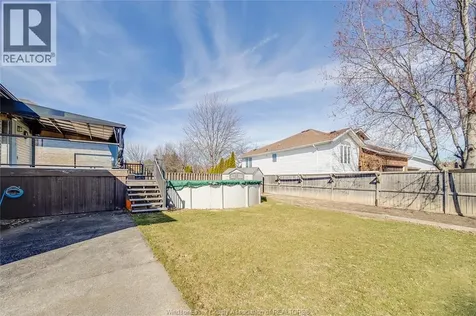 1120 King Louis Lakeshore ON N8L 0V3