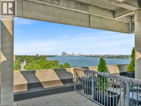 5125 Riverside Drive East Windsor ON N8S 4L8