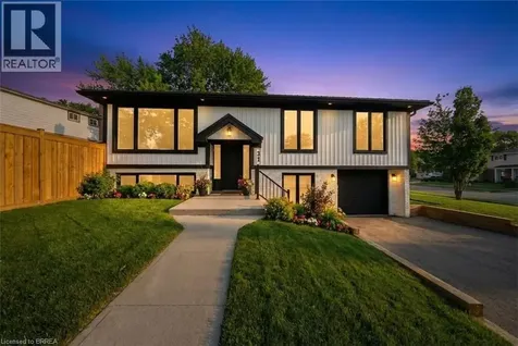 31 Hillcrest Avenue Brantford ON N3T 5Z2