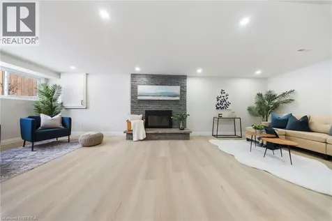 31 Hillcrest Avenue Brantford ON N3T 5Z2