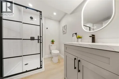 31 Hillcrest Avenue Brantford ON N3T 5Z2