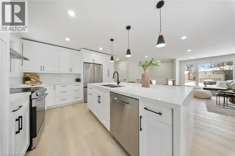 31 Hillcrest Avenue Brantford ON N3T 5Z2